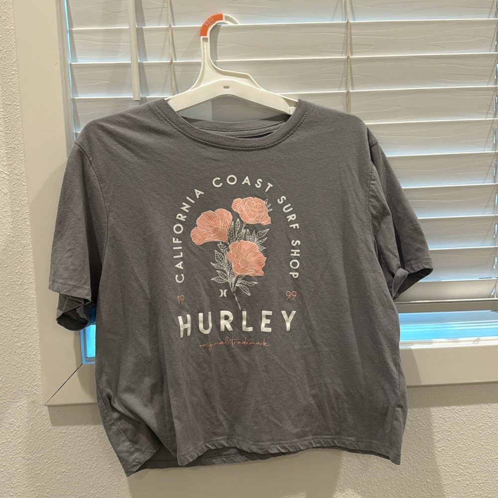 Women’s Hurley tee